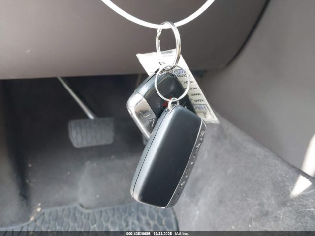 2017 JAGUAR F-PACE SADCK2BN1HA099059 Photo 10