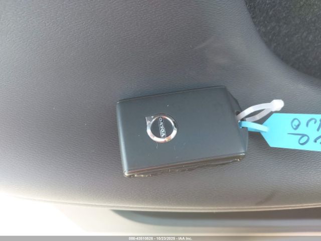 2019 VOLVO XC40 YV4162UK9K2118854 Photo 10