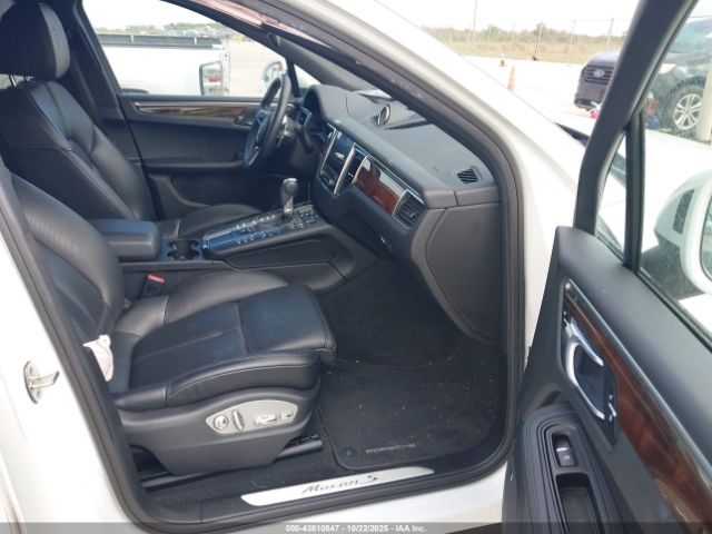 2018 PORSCHE MACAN WP1AB2A56JLB33915 Photo 4