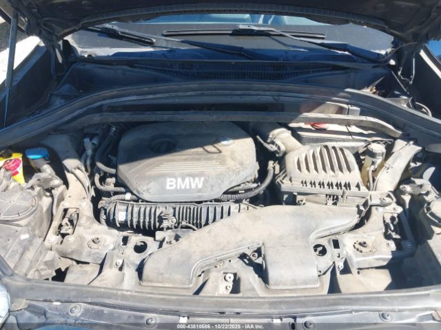 2018 BMW X1 WBXHU7C33J5H38892 Photo 9