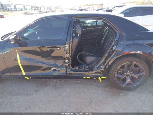 2022 CHRYSLER 300 2C3CCABG0NH228950 Photo 5