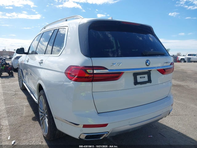 BMW X7 2019 5UXCX4C54KLS38649 Image 3