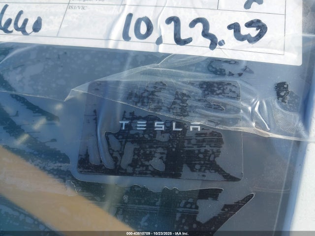 2021 TESLA MODEL Y 5YJYGDEF8MF197221 Photo 10