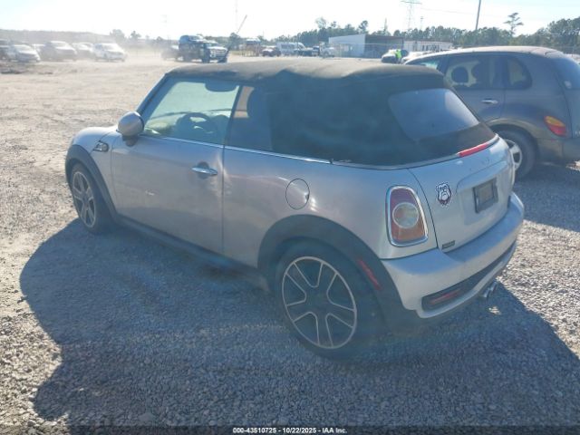 2013 MINI CONVERTIBLE WMWZP3C51DT705614 Photo 2