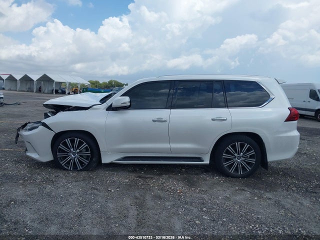 JTJDY7AX8M4335663 Lexus Lx 570 Three-row