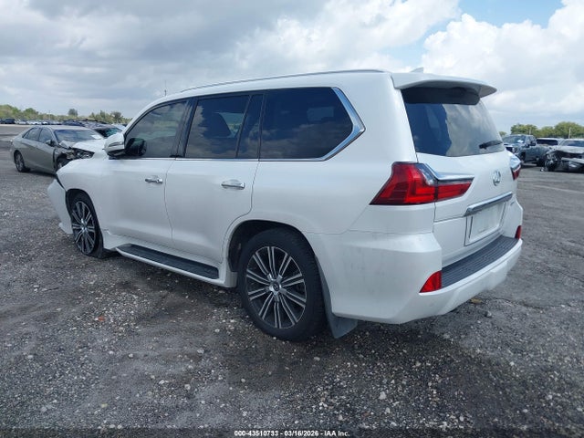 JTJDY7AX8M4335663 Lexus Lx 570 Three-row