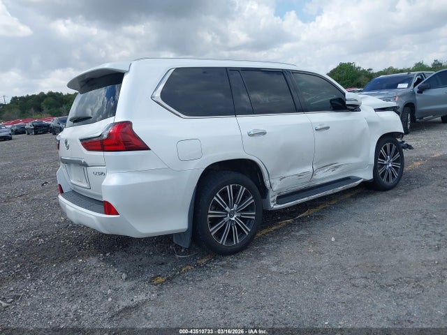 JTJDY7AX8M4335663 Lexus Lx 570 Three-row
