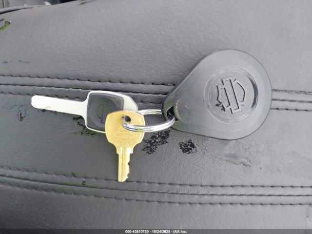 2023 HARLEY-DAVIDSON FLHCS 1HD1YBK26PB037980 Photo 10