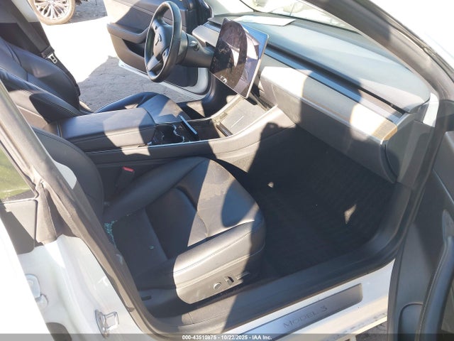 2020 TESLA MODEL 3 5YJ3E1EA3LF737656 Photo 4