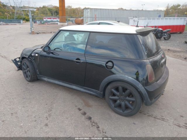 2003 MINI COOPER S WMWRE33443TD61355 Photo 2