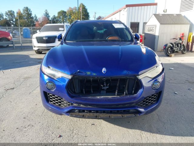 2017 MASERATI LEVANTE ZN661YUS6HX239362 Photo 5