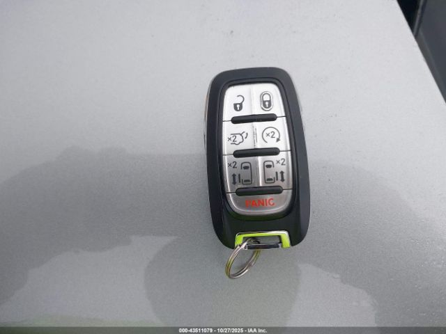 2021 CHRYSLER PACIFICA 2C4RC3FG0MR567261 Photo 10