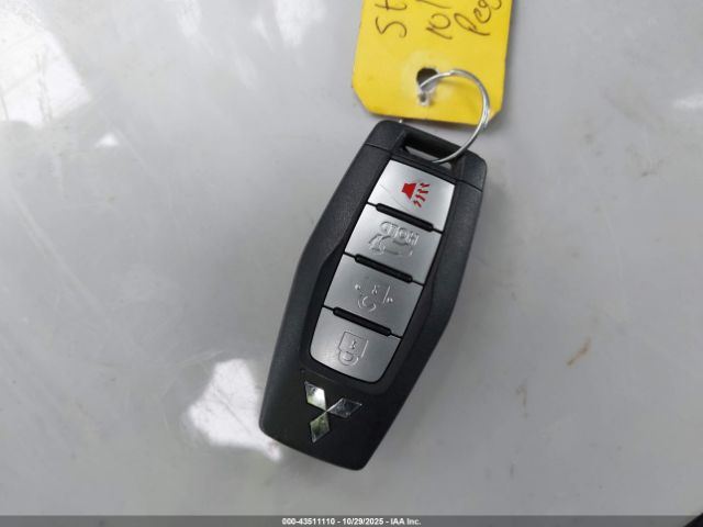 2022 MITSUBISHI OUTLANDER JA4J4UA8XNZ036800 Photo 10