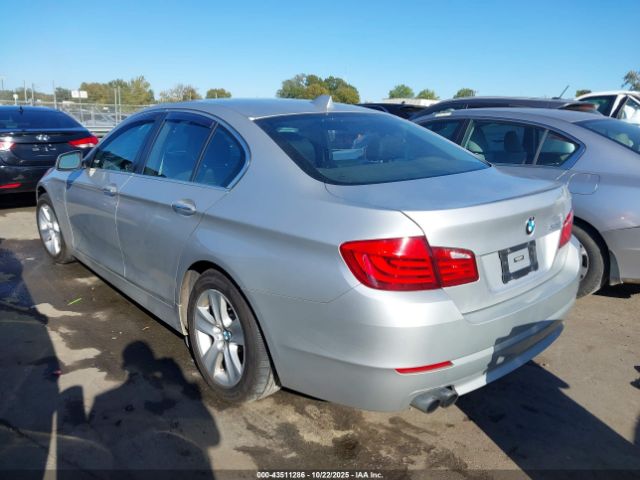 2012 BMW 528I WBAXG5C50CDW24647 Photo 2