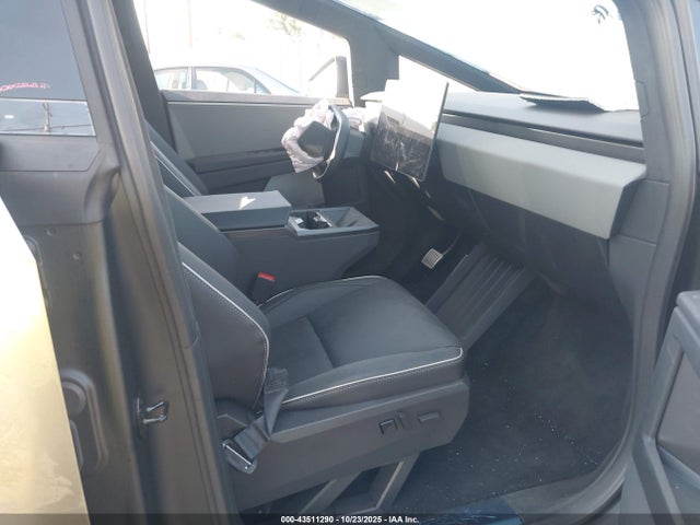 2025 TESLA CYBERTRUCK 7G2CEHED9SA067333 Photo 4