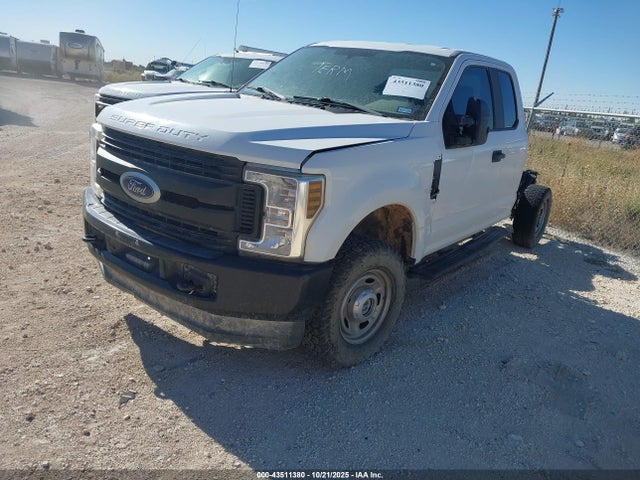 Ford F-250 2019 1FD7X2B61KEE36543 Image 2
