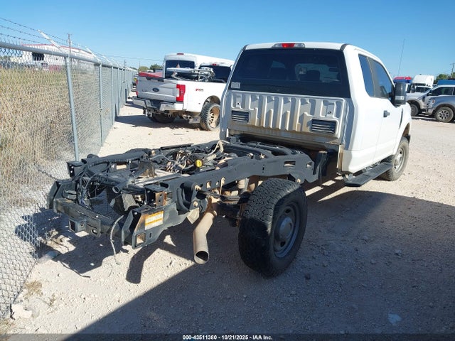 Ford F-250 2019 1FD7X2B61KEE36543 Image 4