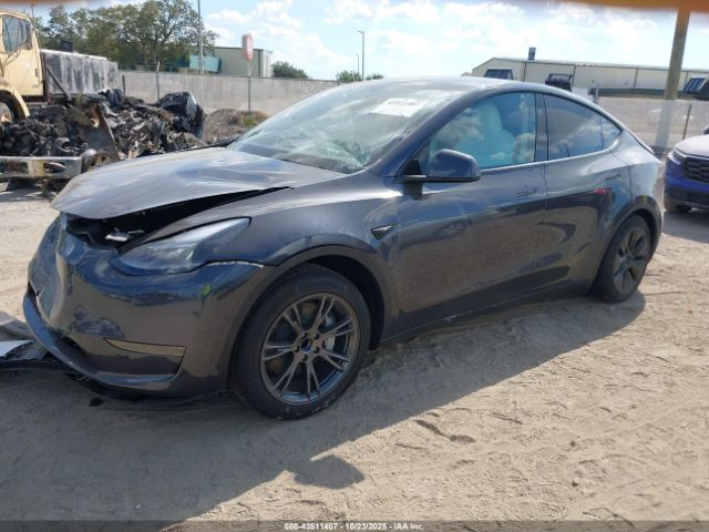 2025 TESLA MODEL Y 7SAYGDED3SA372602 Photo 1