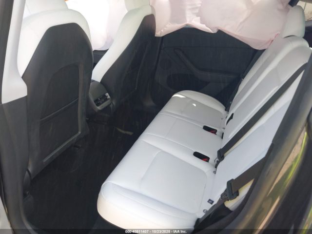 2025 TESLA MODEL Y 7SAYGDED3SA372602 Photo 7