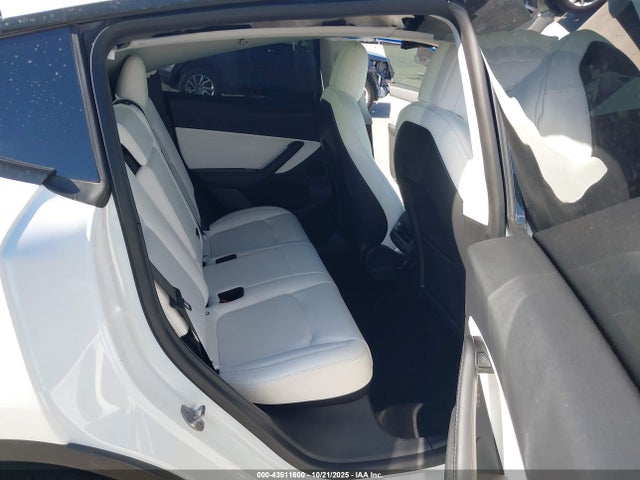2022 TESLA MODEL Y 7SAYGDEE2NF362272 Photo 7