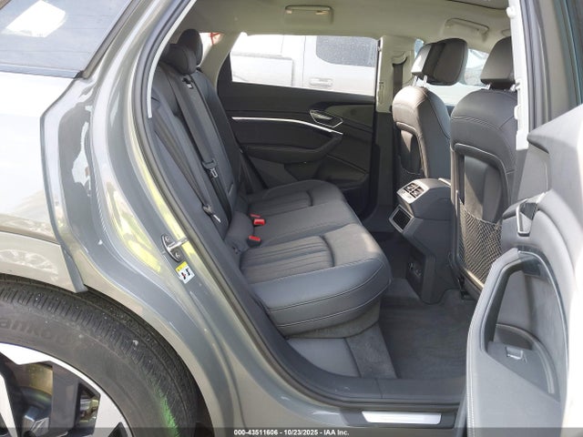 2024 AUDI Q8 E-TRON WA15AAGE5RB054044 Photo 7