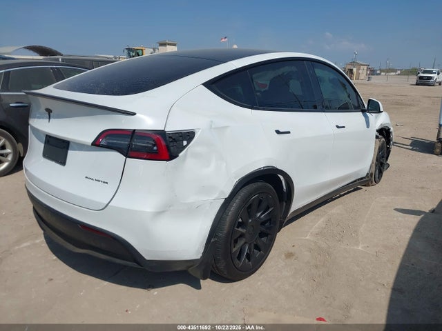 2023 TESLA MODEL Y 7SAYGDEE9PA060512 Photo 3