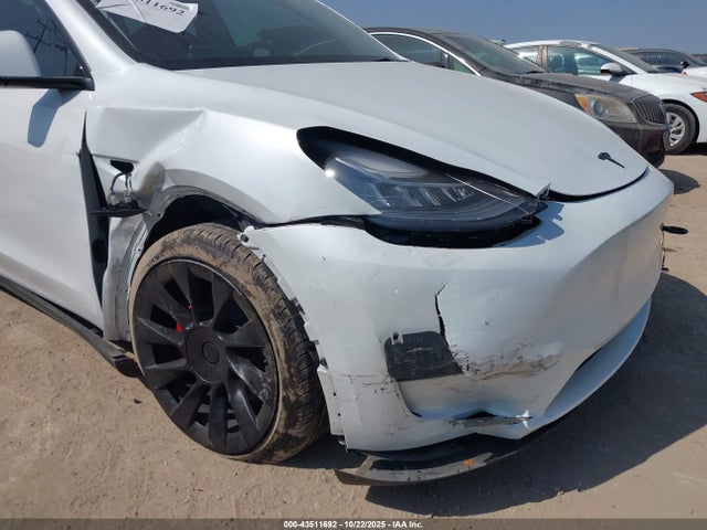 2023 TESLA MODEL Y 7SAYGDEE9PA060512 Photo 5