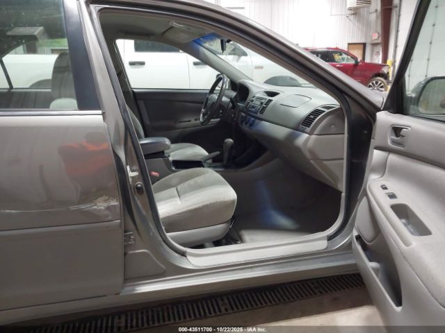 2004 TOYOTA CAMRY 4T1BE32KX4U800521 Photo 4