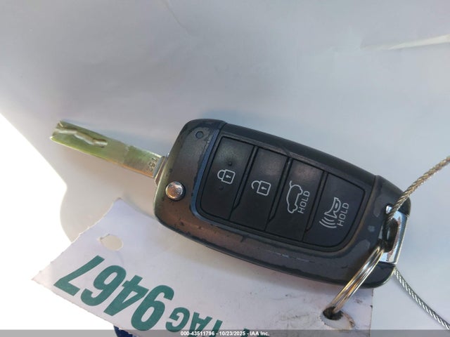 43511796 :رقم المزاد ، 5NMS23AD5KH079724 vin ، 2019 Hyundai Santa Fe Se مزاد بيع