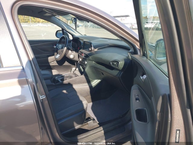 43511796 :رقم المزاد ، 5NMS23AD5KH079724 vin ، 2019 Hyundai Santa Fe Se مزاد بيع