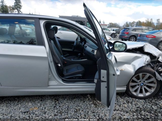 2012 BMW 328I WBAUT9C53CA192417 Photo 4