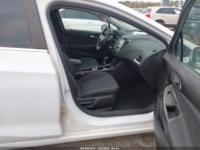1G1BE5SM4H7249145 Chevrolet Cruze Lt Auto