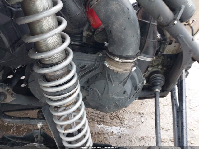 2020 CAN-AM MAVERICK X3 3JBVDAV40LK000656 Photo 8