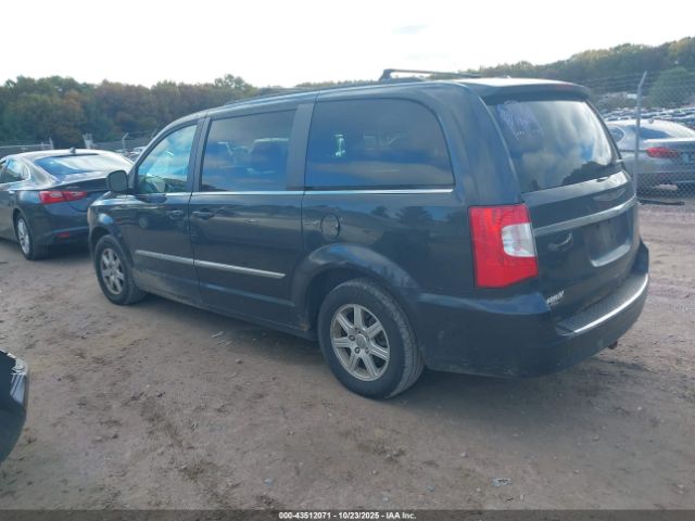2011 CHRYSLER TOWN & COUNTRY 2A4RR5DG8BR775764 Photo 2