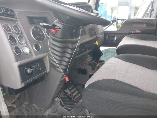Продажа на аукционе авто 2019 Kenworth T3 Series, vin: 2NKHHJ7X0KM289356, номер лота: 43512139