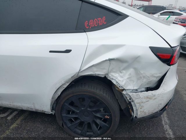 2021 TESLA MODEL Y 5YJYGDEEXMF074205 Photo 5