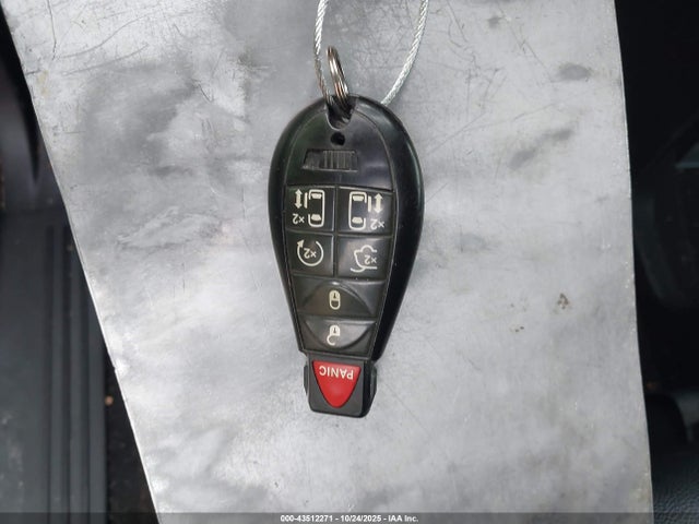 Продажа на аукционе авто 2016 Dodge Grand Caravan R/t, vin: 2C4RDGEG4GR264977, номер лота: 43512271