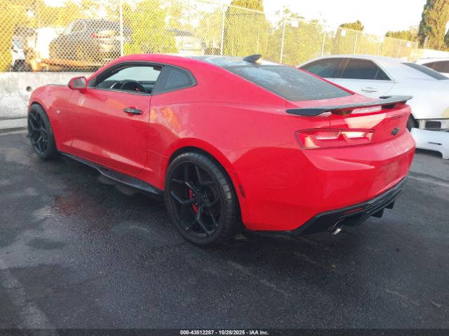 2017 CHEVROLET CAMARO 1G1FB1RX3H0106635 Photo 2