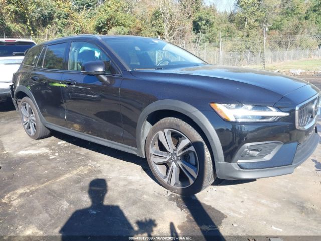2023 VOLVO V60 CROSS COUNTRY YV4L12WZ7P2108204