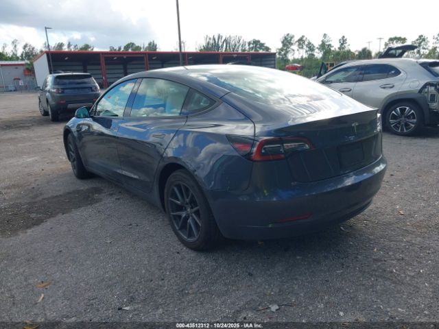 2022 TESLA MODEL 3 5YJ3E1EA8NF331617 Photo 2