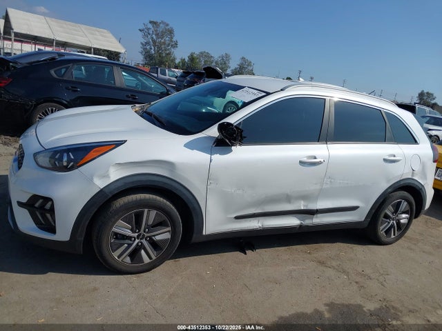 KIA Niro Lxs 2022 KNDCB3LC8N5540818 Image 13