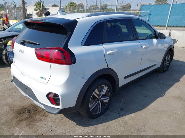 KIA Niro Lxs 2022 KNDCB3LC8N5540818 Image 4