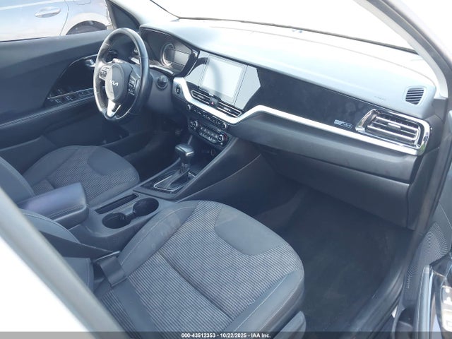 KIA Niro Lxs 2022 KNDCB3LC8N5540818 Image 5