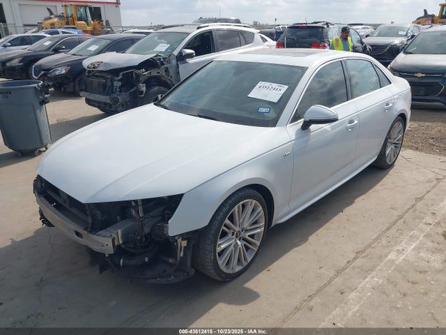2017 AUDI A4 WAULNAF46HN024216 Photo 1