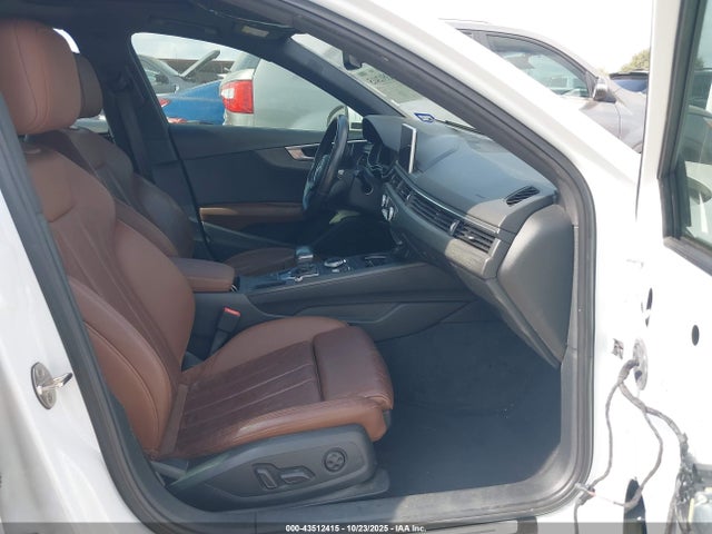 2017 AUDI A4 WAULNAF46HN024216 Photo 4