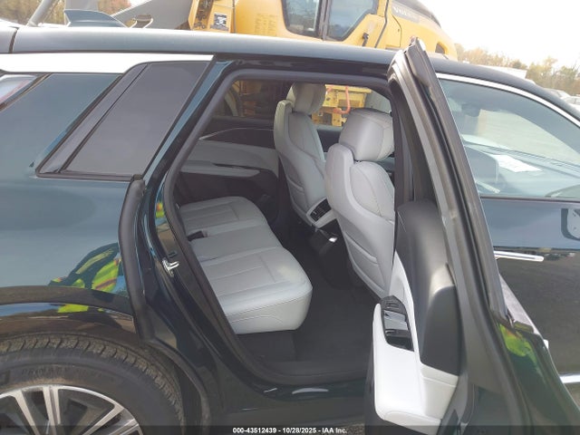 2024 CADILLAC LYRIQ 1GYKPPRK0RZ128615 Photo 7