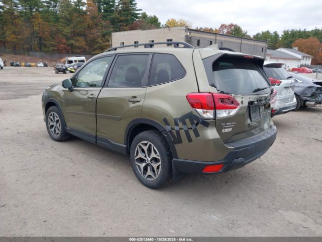 2022 SUBARU FORESTER JF2SKAECXNH495846 Photo 2