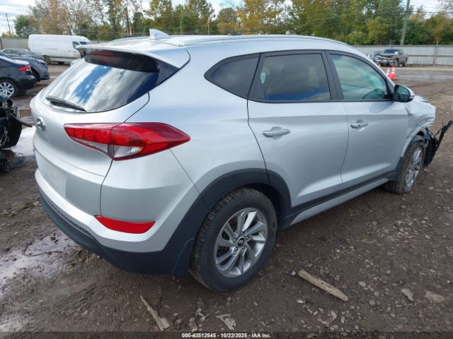 2018 HYUNDAI TUCSON KM8J33A46JU670866 Photo 3