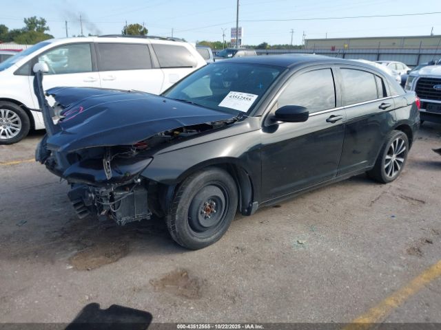 2013 CHRYSLER 200 1C3CCBCG9DN523619 Photo 1
