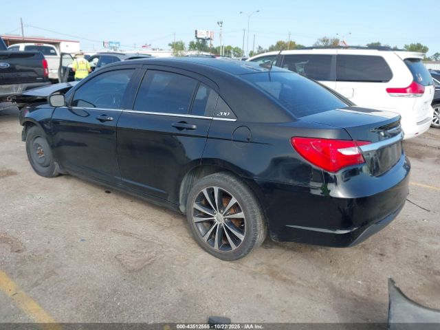 2013 CHRYSLER 200 1C3CCBCG9DN523619 Photo 2